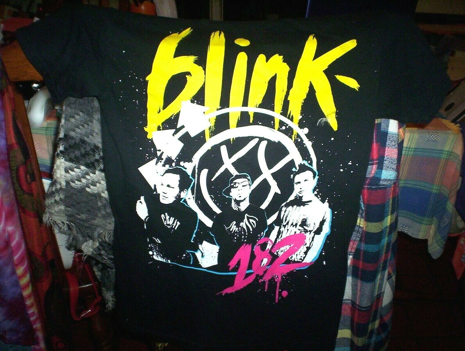 Blink 182 ( 2009 Summer ) T Shirt Excellent Cond. Small W/ Tour Dates On Back Nm
